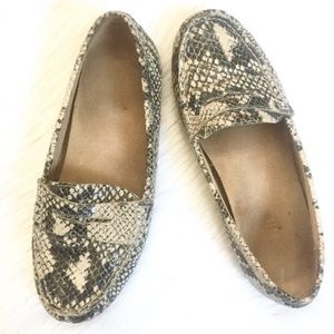 Vionic Chill Piper Snakeskin Driving Moccasins 6